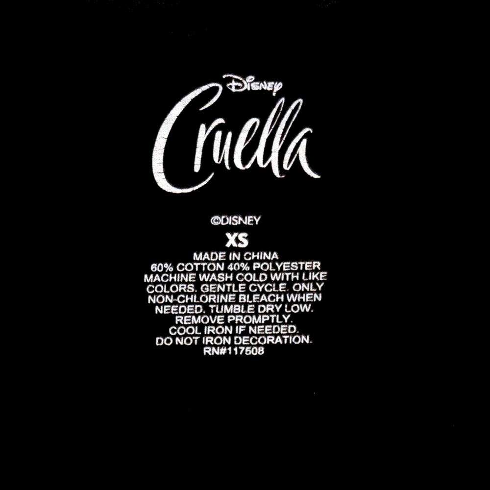 Women's Size XS Disney Cruella de Vil Graphic T-Shirt Tee Short Sleeve Villain - Picture 4 of 4